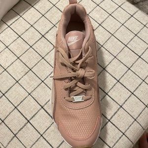 Nike RYZ 365 2 Women’s Sneaker